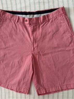 Peter Millar Men's Golf
Shorts Size 36 Salmon Color
100% Pima Cotton